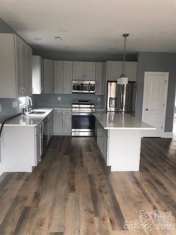 Foto del edificio - 821 W Horah St