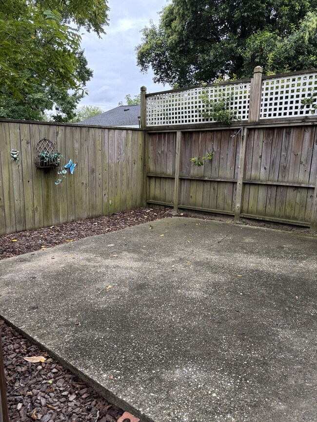 Foto del edificio - 406 W Harnett St