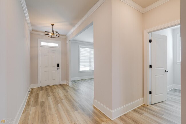 Foto del edificio - 322 Caledonia Ct