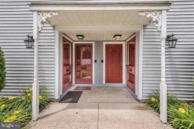 Foto del edificio - 304 Andrews Ln