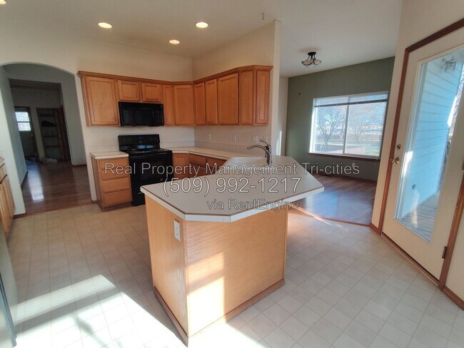 Foto del edificio - 2650 Sandstone Ln
