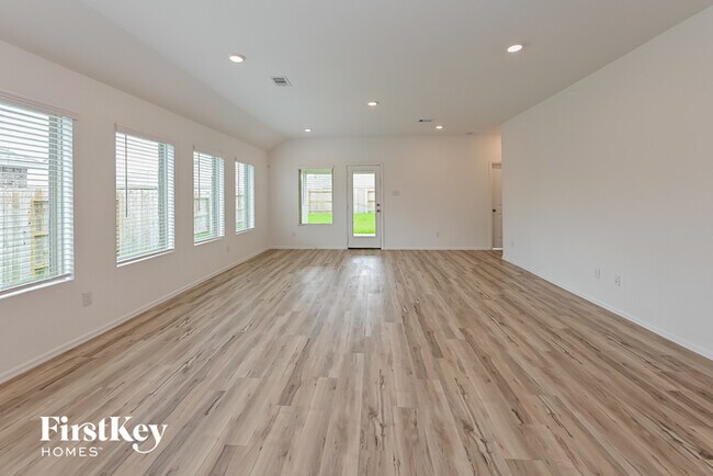 Building Photo - 5218 Eagleton Dr