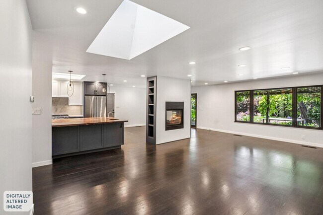 Foto del edificio - Renovated Linfield Oaks Retreat with Private Garden and Guest Studio