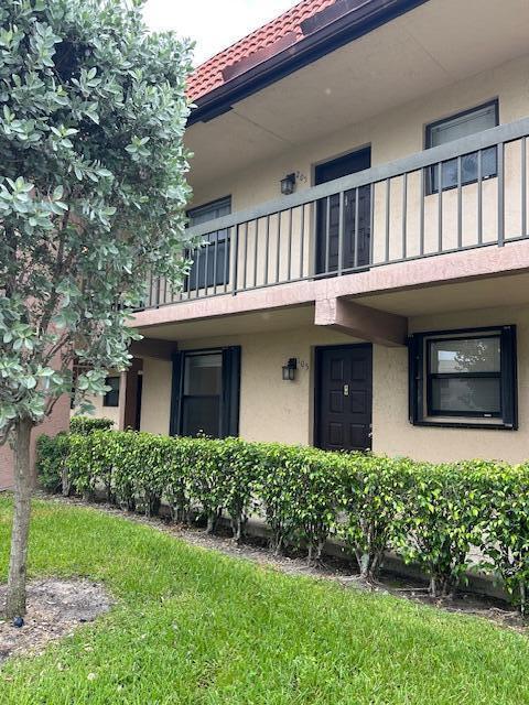 Foto del edificio - 21913 Lake Forest Cir