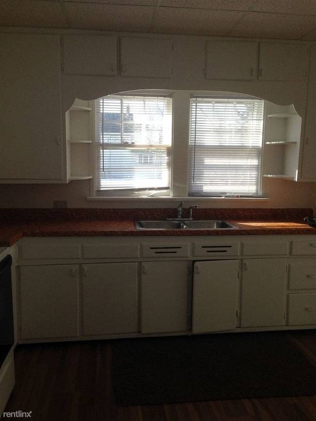 Building Photo - 314 N Gorham St
