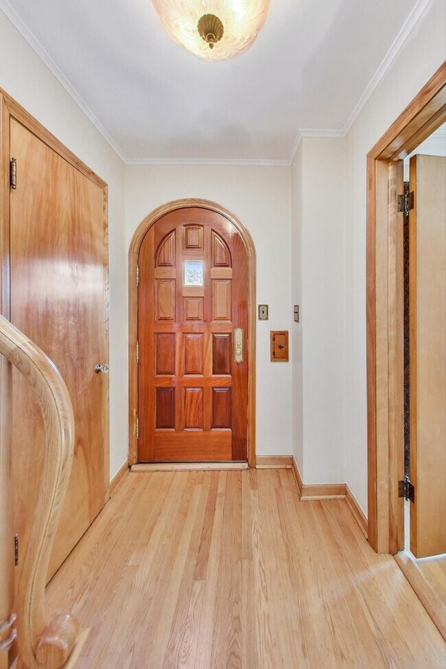 Foto del edificio - 5644 N Meade Ave