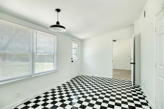 Foto del edificio - 804 Davis St