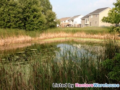 Building Photo - 729 Tamarack Trl