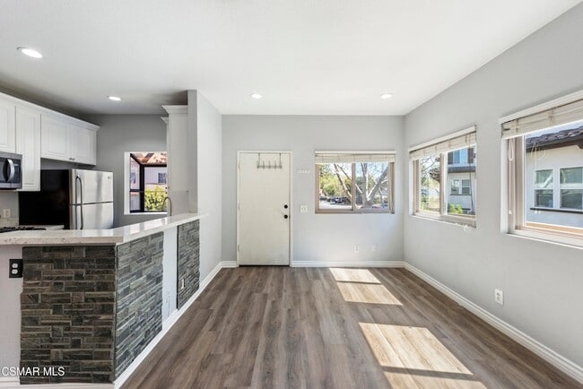 Building Photo - 152 Maegan Pl