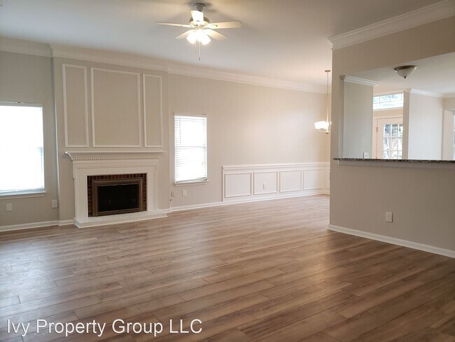 Foto del edificio - 3 br, 2 bath House - 12112 Robins Nest Ln