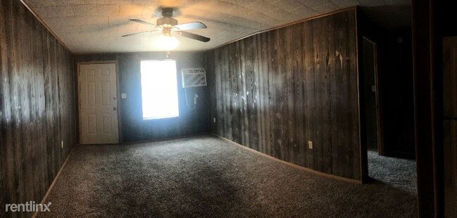 Building Photo - 2 br, 1 bath Apartment - 1503 Campground Rd