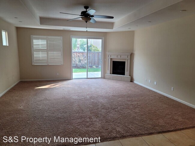 Building Photo - 3 br, 2 bath House - 1385 Highland Drive