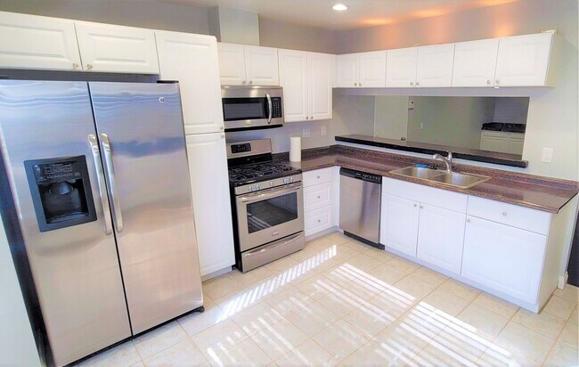 Foto del edificio - Single Story House in Beautiful Gated Comm...