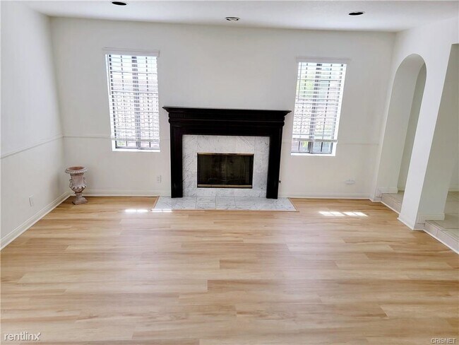 Building Photo - 4 br, 3 bath House - 3421 Haven Way