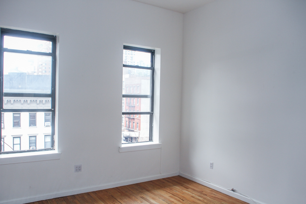 Foto principal - 1596 2nd Ave