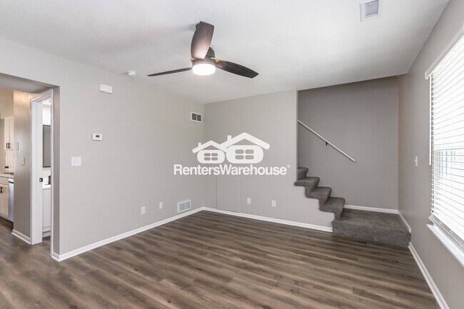 Foto del edificio - 145 N Crest Dr