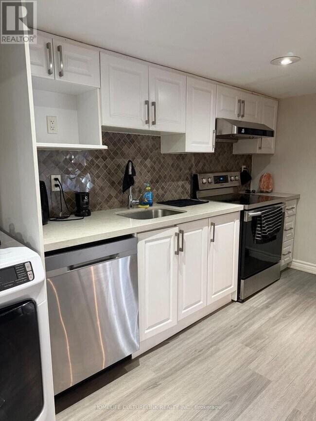 Photo du bâtiment - 111 Glen Albert Dr