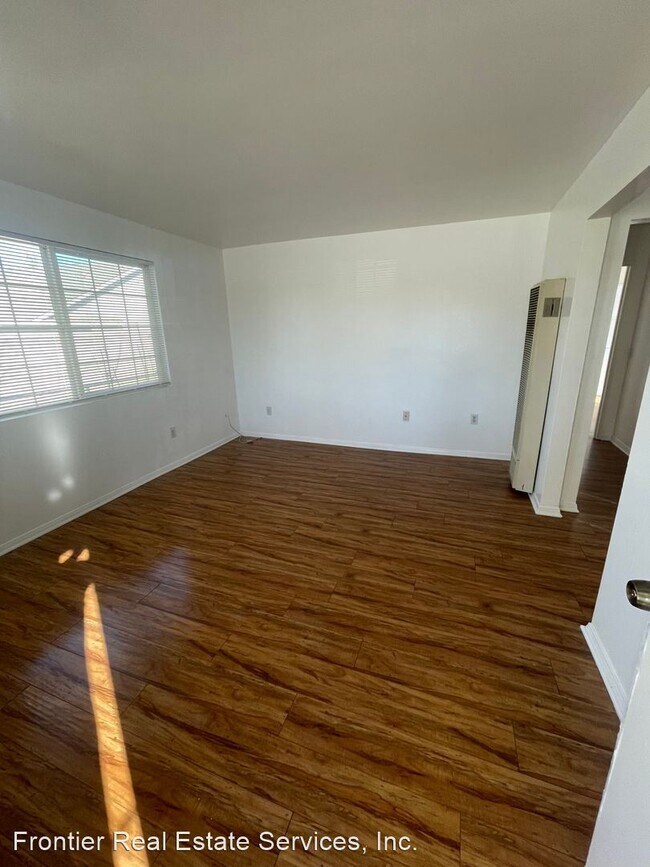 Building Photo - 2 br, 1 bath House - 112 N Robinson St
