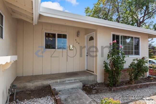 Foto del edificio - 548 Maple Ave