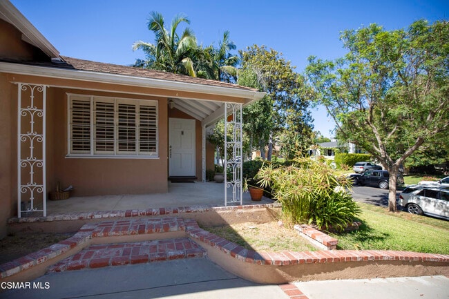 Building Photo - 4219 Klump Ave
