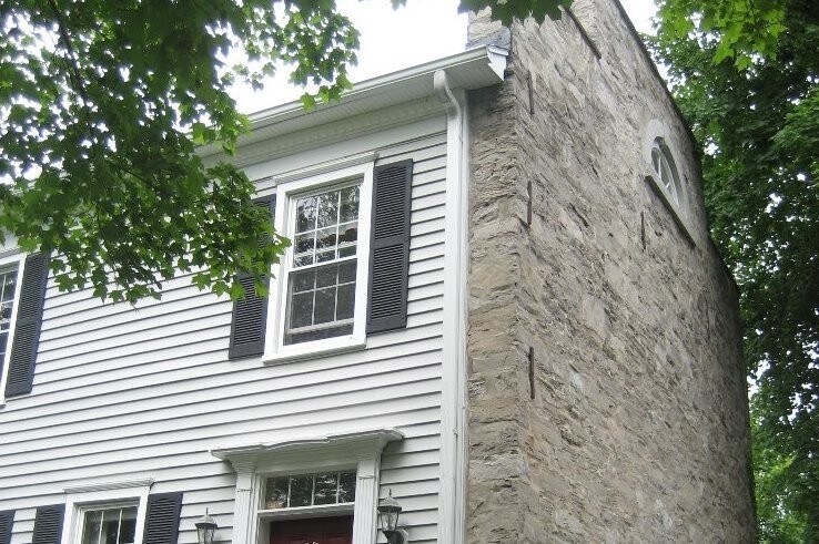 Primary Photo - 40 Jordan St