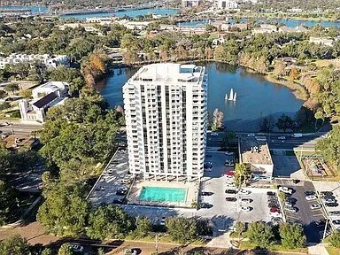 Foto del edificio - 400 E Colonial Dr