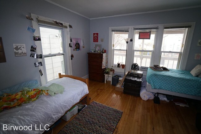 Foto del edificio - 449 W Mifflin St