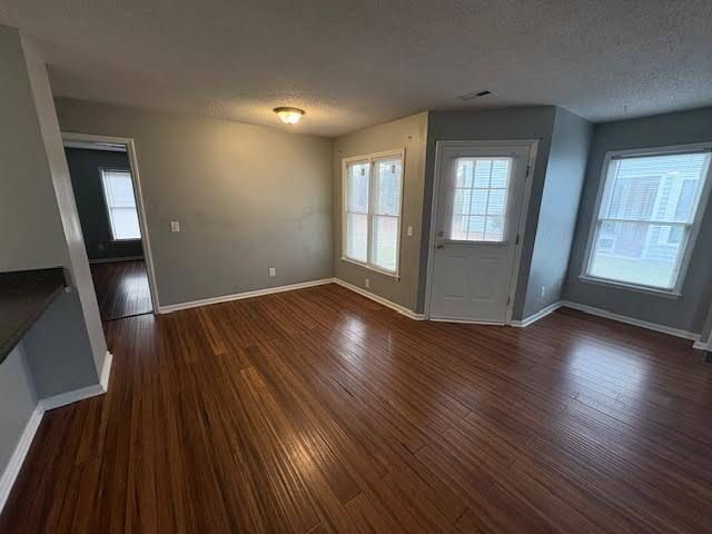 Foto del edificio - 102 W Victoria Ct