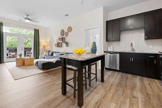 Apartamentos Presley Uptown — foto de la comunidad - Presley Uptown