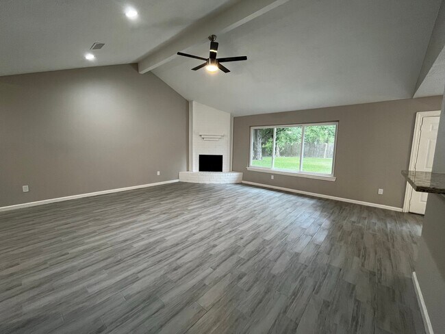 Foto del edificio - 6223 Brookgate Dr