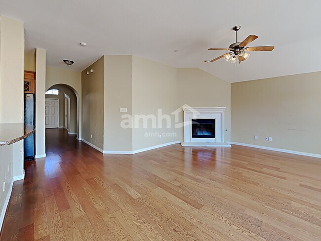 Building Photo - 10281 Ferry Farm Lane