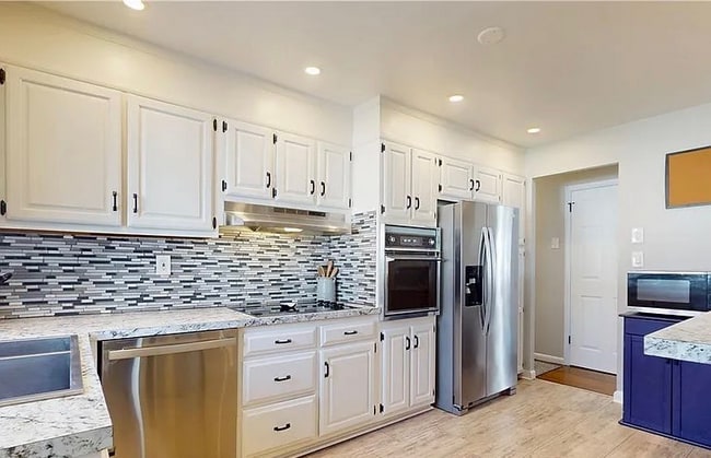 Building Photo - 2809 Green Acres Dr