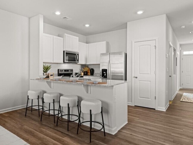 Foto del edificio - 5976 Skylar Dr