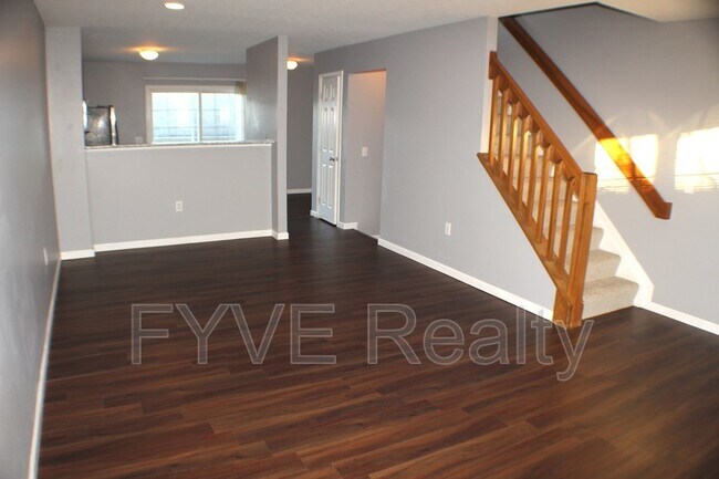 Building Photo - 6522 Crab Apple Dr
