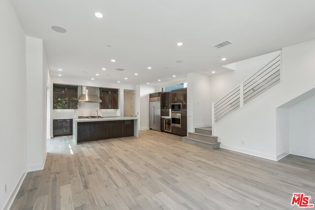 Building Photo - 12983 Bluff Creek Dr