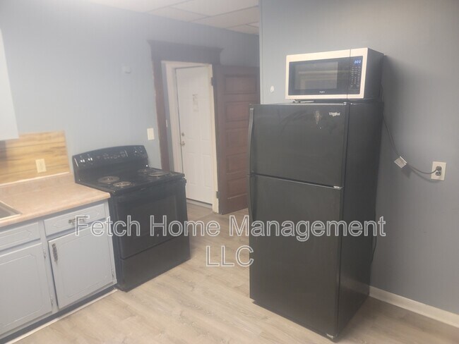 Building Photo - 19 S 19th St