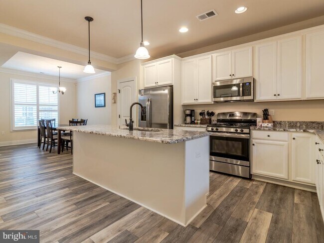 Foto del edificio - 35753 Carmel Terrace