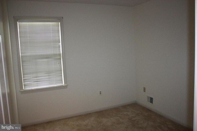 Foto del edificio - 5583 Ann Peake Dr