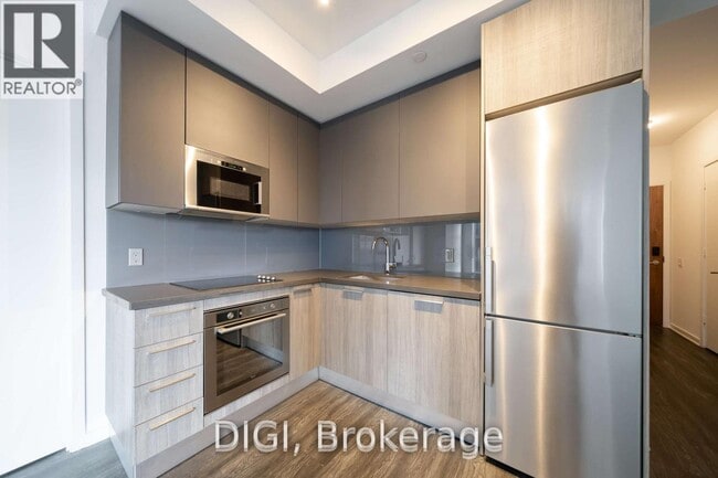 Building Photo - 25 Selby St