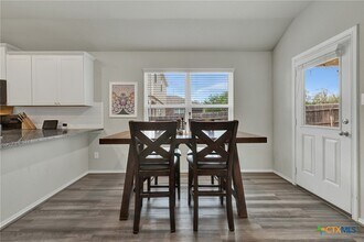 Building Photo - 1814 Strawberry Fld