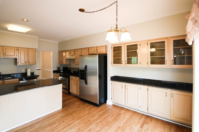 Foto del edificio - 648 W Parkside Dr