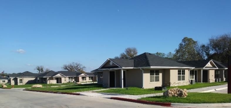 Building Photo - The Estates of Lampasas