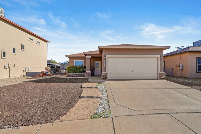 Building Photo - 14379 Valley Light Ct
