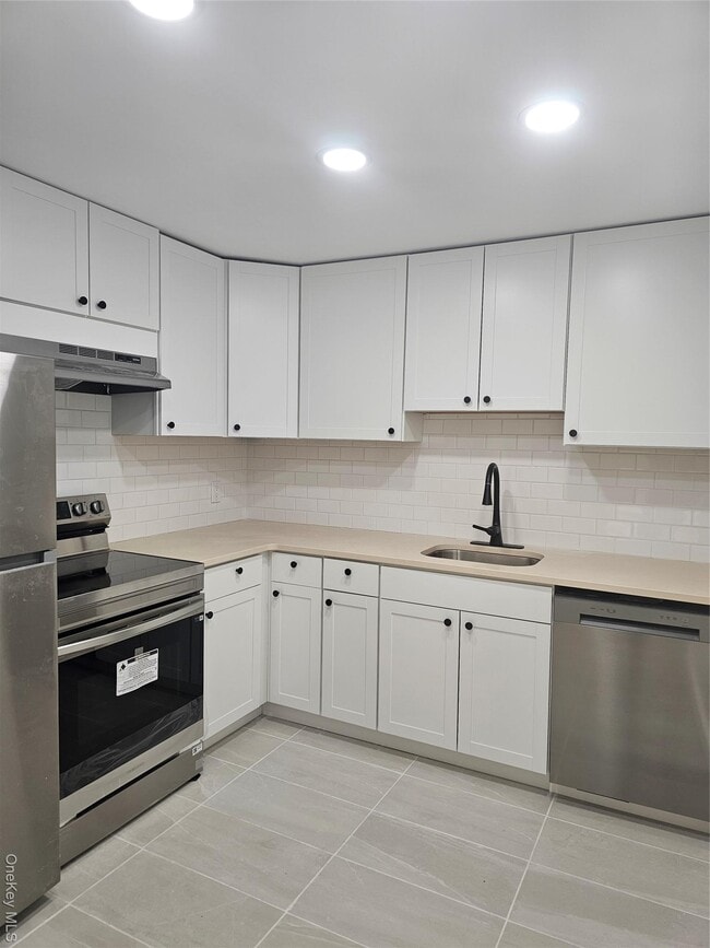 Foto del edificio - 530 Hudson Ave