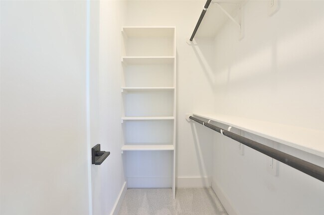 Foto del edificio - 1020 W 15th 1/2 St