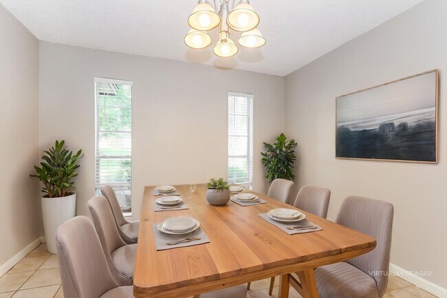 Foto del edificio - 24106 Creekview Dr