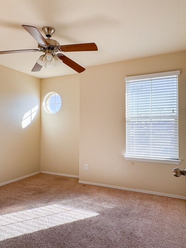 Foto del edificio - HUGE Single Family Home in Copperas Cove!