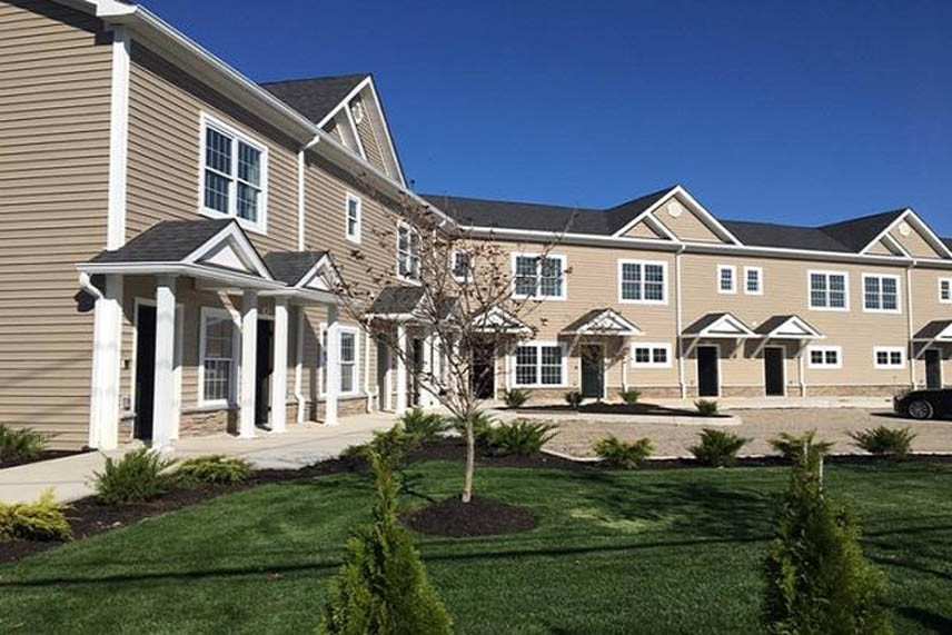 Foto principal - Fairfield Townhouses At West Babylon