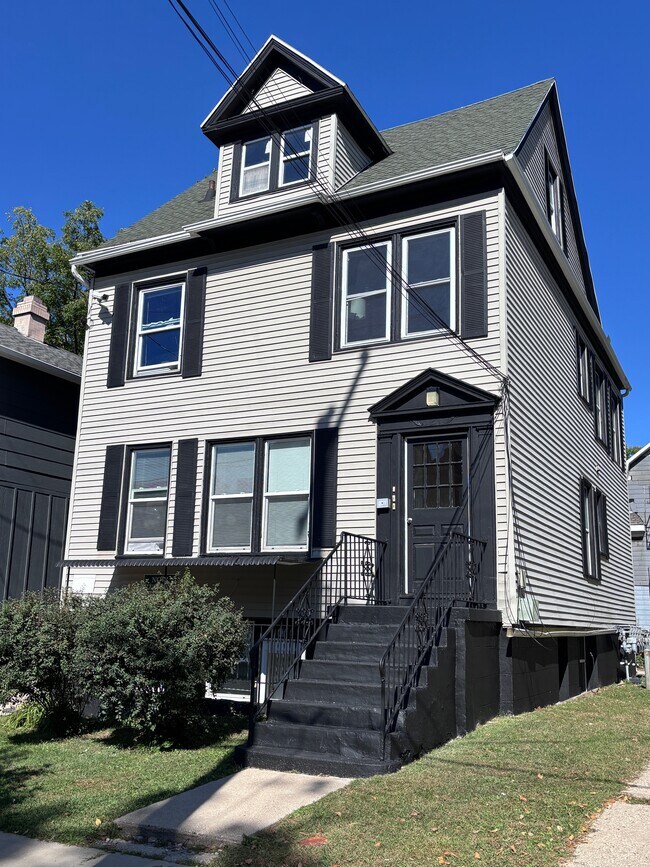 Foto del edificio - 121 N Hancock St