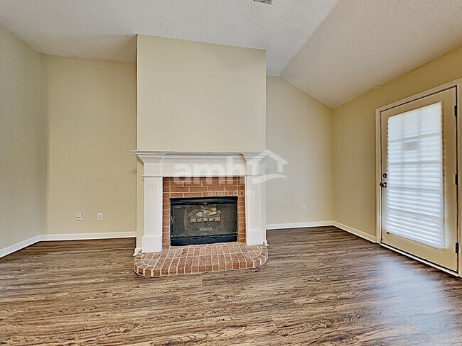 Building Photo - 9289 Oakengate Cv